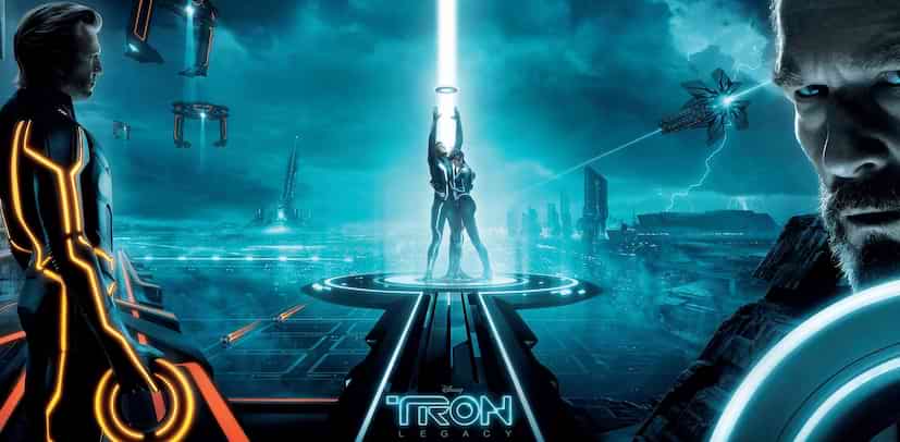 Tron Legacy movie wallpaper Kevin Flynn face holding disc and CLU in glowing orange suit